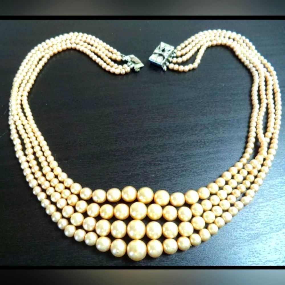 VINTAGE ART DECO GLASS PEARL 4 STRAND 16 1/4" NECKLACE